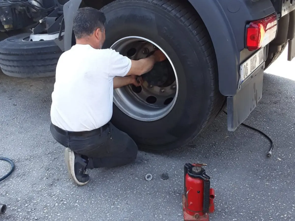 Samsat Oto Lastikçi